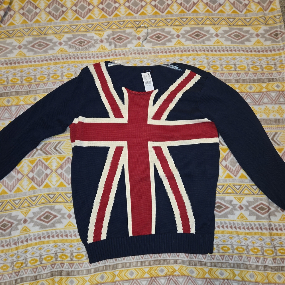 PacSun Navy and Red Graphic Sweater